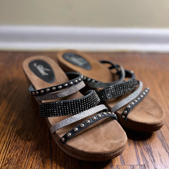 Beautiful wedges women’s size 41 fits USA 9 - Picture 3 of 5